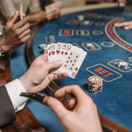 Live Casino Guide: Understanding the Thrills and Benefits